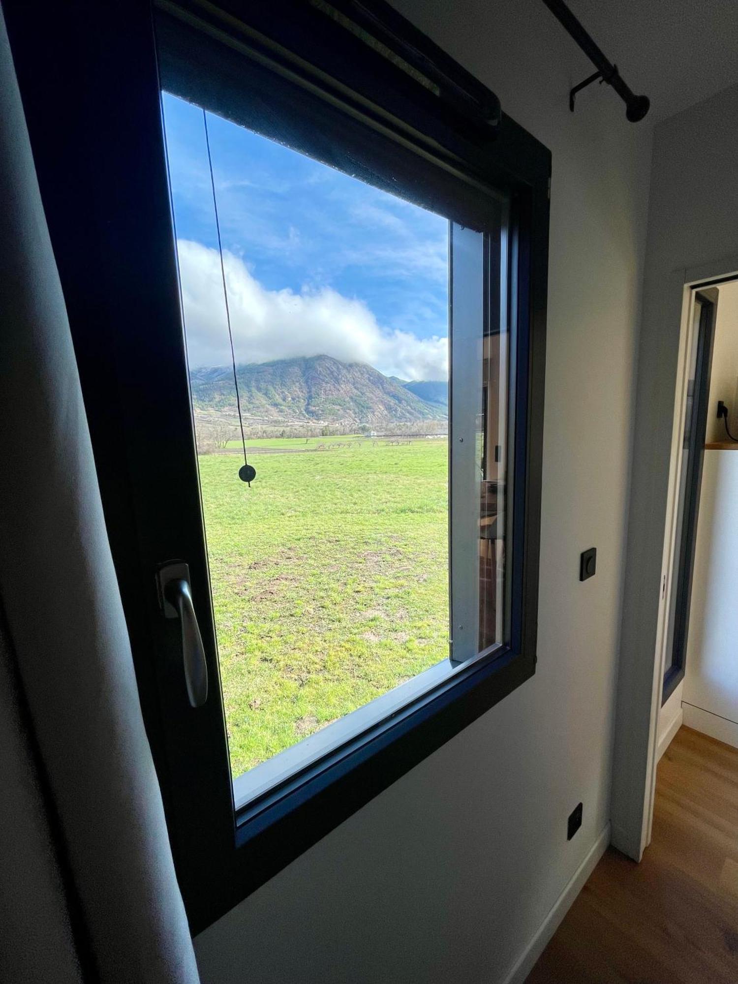 Charmant Logement Entre Lac Et Montagne Rochebrune  Exterior foto